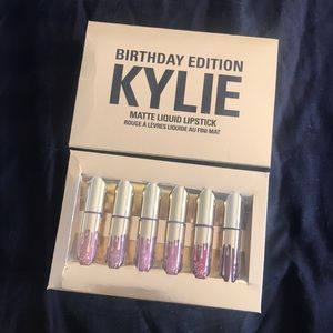 LIMITED EDITION Kylie Birthday Edition Minis